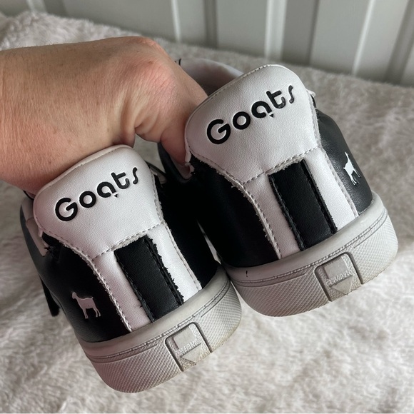 Goats black and white hook and loop strap sneaker - Picture 6 of 10